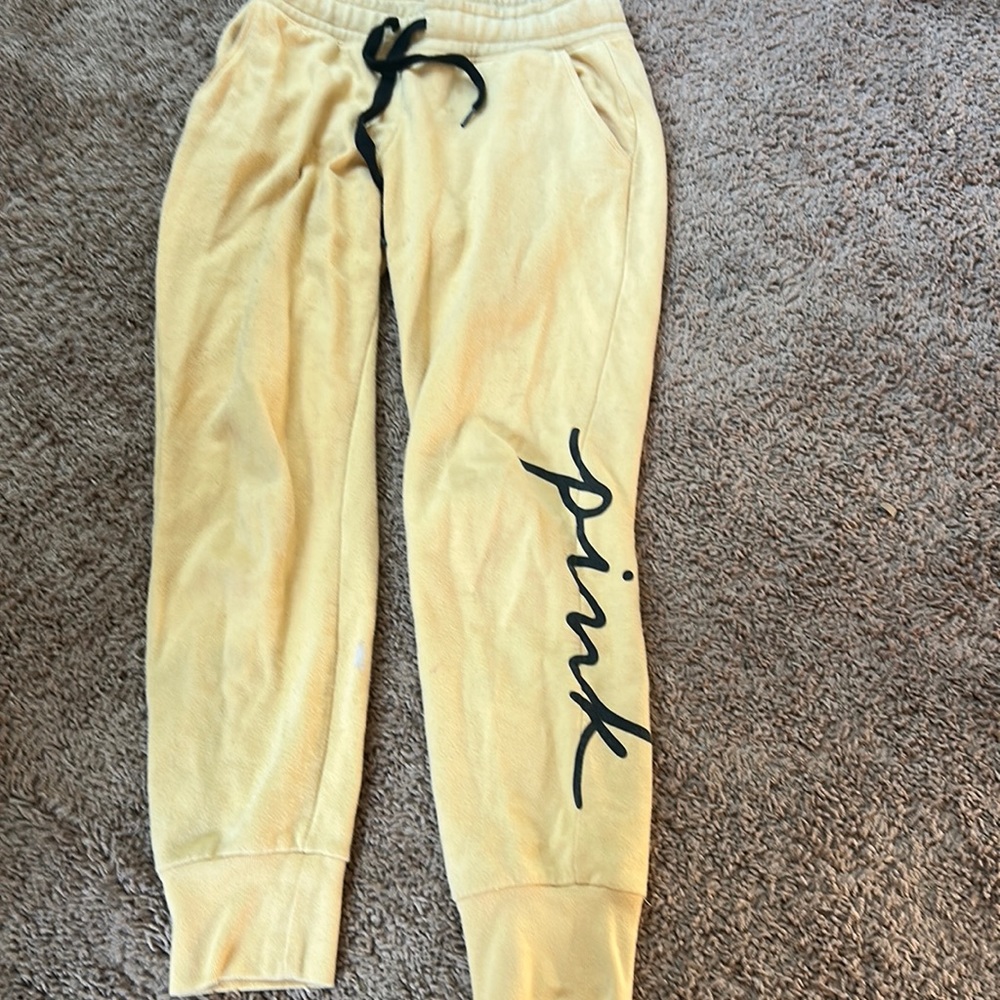 PINK sweatpants, yellow, XS